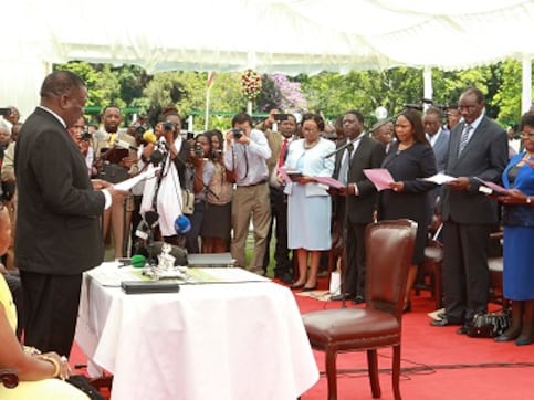 Zimbabwe's Emmerson Mnangagwa calls for public unity as his new cabinet takes oath Zimbabwe's Emmerson Mnangagwa calls for public unity as his new cabinet takes oath