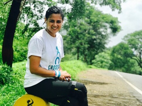 Meet Srishti Bakshi, who's walking from Kanyakumari to Srinagar to educate people about gender equality Meet Srishti Bakshi, who's walking from Kanyakumari to Srinagar to educate people about gender equality