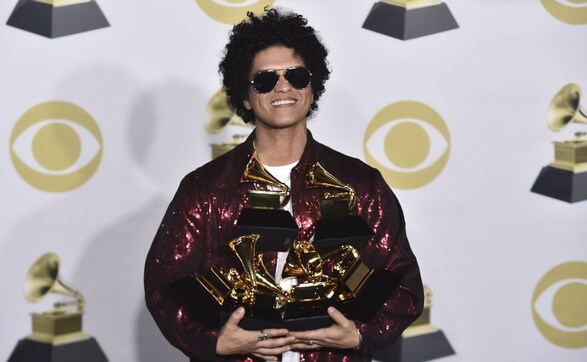 Bruno Mars, Kendrick Lamar win top honours at 60th annual Grammy Awards Bruno Mars, Kendrick Lamar win top honours at 60th annual Grammy Awards