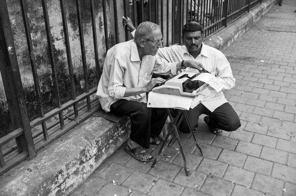 Streetside services, Typist Mumbai 2016 ©Sooni Taraporevala. Courtesy Sunaparanta Streetside services, Typist Mumbai 2016 ©Sooni Taraporevala. Courtesy Sunaparanta