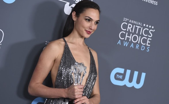 Gal Gadot, Gary Oldman, The Shape of Water win at 2018 Critics' Choice Awards Gal Gadot, Gary Oldman, The Shape of Water win at 2018 Critics' Choice Awards