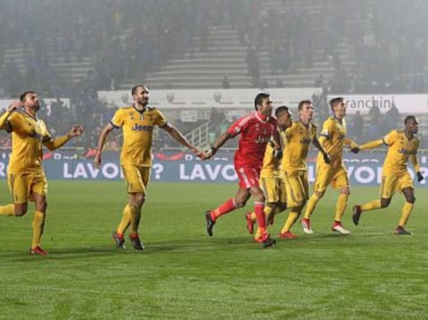 Italian Cup: Gianluigi Buffon marks return from injury with a penalty save to help Juventus win first leg of semi-final Italian Cup: Gianluigi Buffon marks return from injury with a penalty save to help Juventus win first leg of semi-final