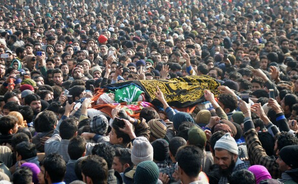 Thousands attend funeral of slain Hizbul Mujhadeen militant Farhan Wani in Jammu and Kashmir's Kulgam Thousands attend funeral of slain Hizbul Mujhadeen militant Farhan Wani in Jammu and Kashmir's Kulgam