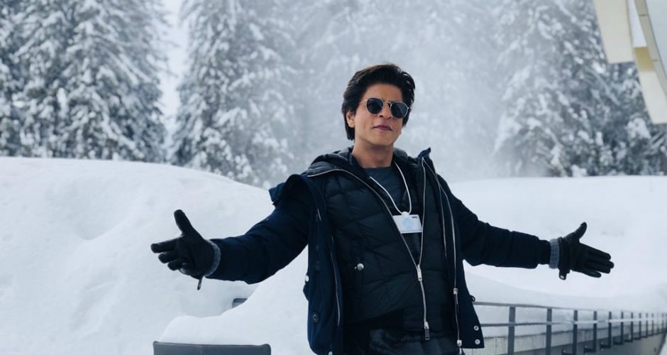 The actor thanked his late mother, wife and his daughter for inspiring him. After thanking the WEF for the award, Khan finished his speech with <em>namaskar</em> and 'Jai Hind'. Twitter @iamsrk The actor thanked his late mother, wife and his daughter for inspiring him. After thanking the WEF for the award, Khan finished his speech with <em>namaskar</em> and 'Jai Hind'. Twitter @iamsrk