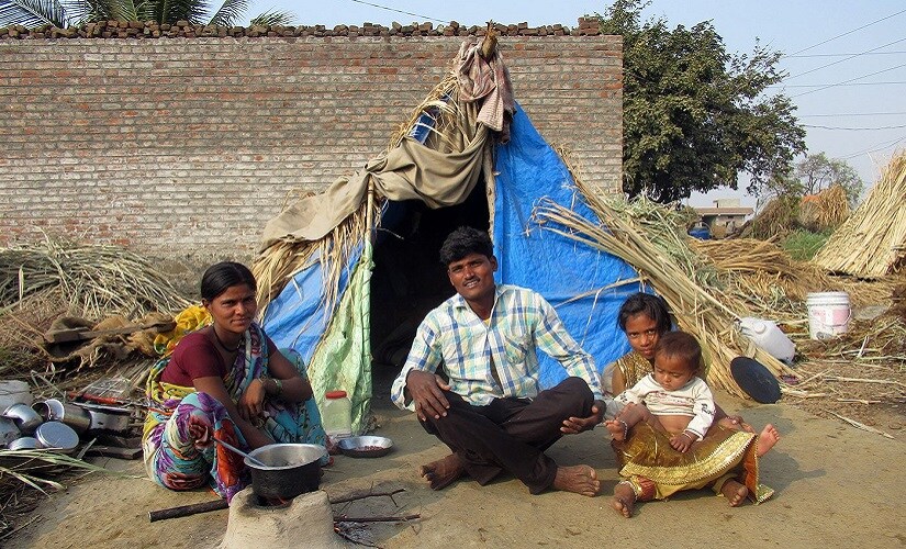 Sharda and Kailas Salve from Parbhani are accompanied by their infant son and 12-year-old niece. Image courtesy Parth MN