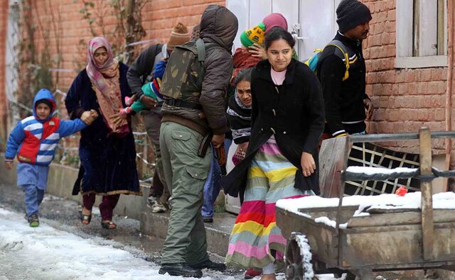 3G and 4G internet services were also suspended in Srinagar following the encounter attempt in Karan Nagar. Security forces rescue families from the CRPF camp during the encounter. Firstpost/Sameer Mushtaq 3G and 4G internet services were also suspended in Srinagar following the encounter attempt in Karan Nagar. Security forces rescue families from the CRPF camp during the encounter. Firstpost/Sameer Mushtaq