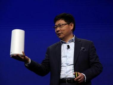 MWC 2018: Huawei unveils the world's first 3GPP 5G commercial chipset named Balong 5G01 which has 2.5Gbps peak rate