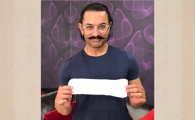 Aamir Khan taking the #PadManChallenge. Aamir Khan taking the #PadManChallenge.
