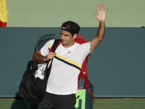Roger Federer says he won't play clay-court season for second straight year, to skip French Open Roger Federer says he won't play clay-court season for second straight year, to skip French Open