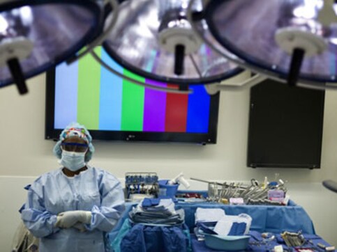 Enhancing delivery of quality health care: Biomedical engineers act as a bridge between modern medicine, engineering Enhancing delivery of quality health care: Biomedical engineers act as a bridge between modern medicine, engineering