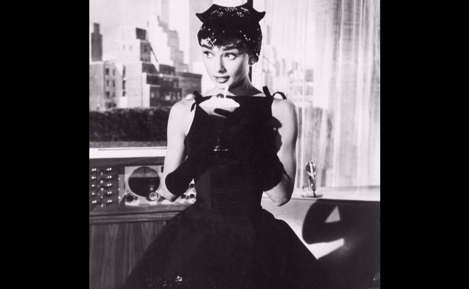 Their collaboration reportedly began when Hepburn approached Givenchy to design her costumes for her post-Paris-makeover look in Sabrina. Their collaboration reportedly began when Hepburn approached Givenchy to design her costumes for her post-Paris-makeover look in Sabrina.