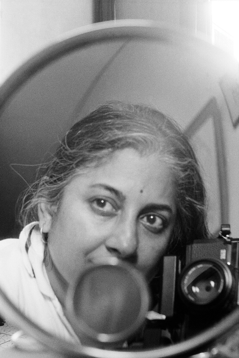 © Anita Dube, Untitled, from the series I-32 TARA, 2001, Courtesy of the Artist © Anita Dube, Untitled, from the series I-32 TARA, 2001, Courtesy of the Artist