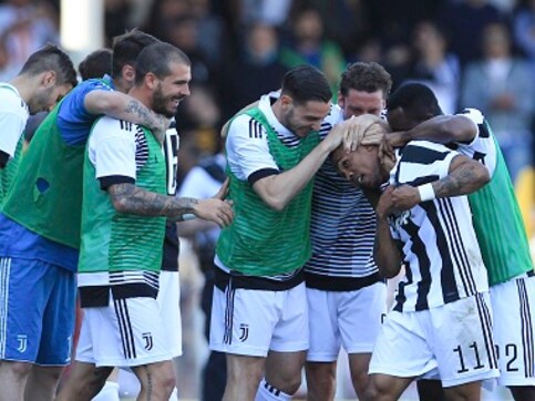 Serie A: Juventus extend lead at top of table to 7 points, take big step towards clinching seventh straight title Serie A: Juventus extend lead at top of table to 7 points, take big step towards clinching seventh straight title