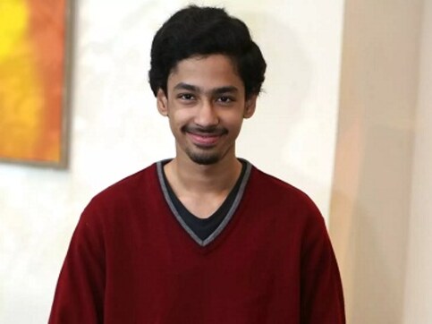 National Award-winning actor Riddhi Sen to star alongside Kajol in Pradeep Sarkar's Ela National Award-winning actor Riddhi Sen to star alongside Kajol in Pradeep Sarkar's Ela