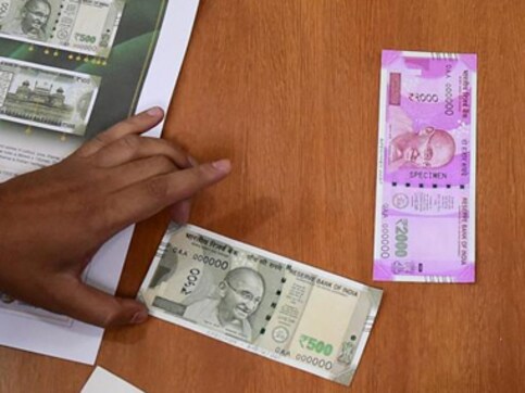 Currency shortage: Printing presses operating 24x7, generating Rs 500, Rs 200 notes, says govt official Currency shortage: Printing presses operating 24x7, generating Rs 500, Rs 200 notes, says govt official