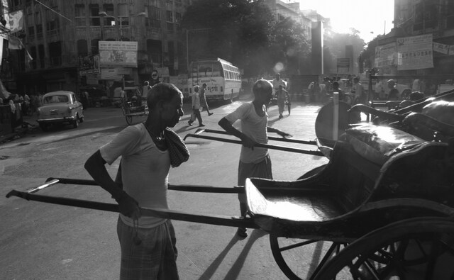 A conservation will reveal that the rickshaw pullers take deep interest in the nation, politics, elections — and of course, sipping on numerous cups of chai. Photo by Satwik Paul. A conservation will reveal that the rickshaw pullers take deep interest in the nation, politics, elections — and of course, sipping on numerous cups of chai. Photo by Satwik Paul.