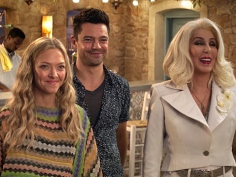 Mamma Mia! Here We Go Again: Grandma Cher gatecrashes Amanda Seyfried's party in final trailer Mamma Mia! Here We Go Again: Grandma Cher gatecrashes Amanda Seyfried's party in final trailer