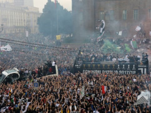 Serie A: Six Juventus fans injured during victory parade in Turin as truck carrying supporters hits electric cables of tramway Serie A: Six Juventus fans injured during victory parade in Turin as truck carrying supporters hits electric cables of tramway