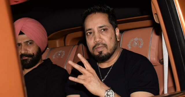 AAP's star campaigner Mika Singh's five controversies AAP's star campaigner Mika Singh's five controversies