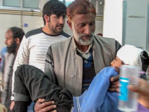 Shopian school bus attack sparks uproar in Kashmir; separatists, pro-India leaders condemn incident Shopian school bus attack sparks uproar in Kashmir; separatists, pro-India leaders condemn incident