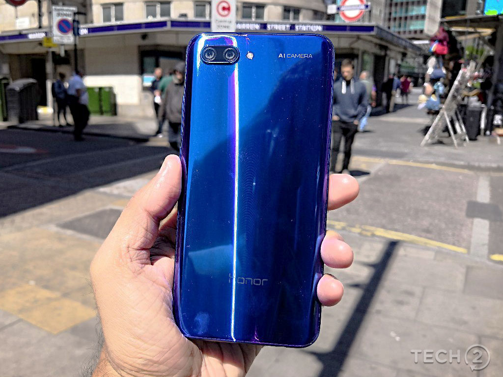 The Honor 10 features an unusual, and rather attractive, glass finish.