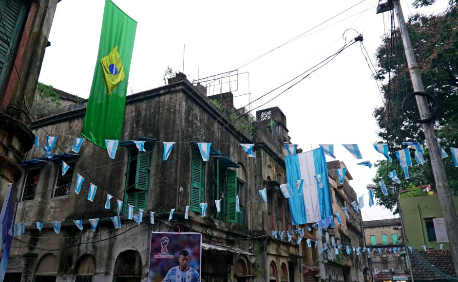 Back in the 1800s, football was considered a white man's sport. No one knew then that Bengal would give rise to football stars like Goshta Paul, PK Banerjee, Bhaichung Bhutia or Sunil Chhetri. Here: A sky full of flags. Back in the 1800s, football was considered a white man's sport. No one knew then that Bengal would give rise to football stars like Goshta Paul, PK Banerjee, Bhaichung Bhutia or Sunil Chhetri. Here: A sky full of flags.