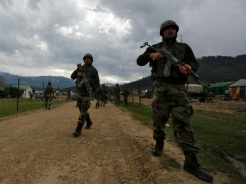 Indian Army used artillery guns to target terrorist camps in PoK after 2 jawans, a civilian were killed in Jammu and Kashmir's Kupwara Indian Army used artillery guns to target terrorist camps in PoK after 2 jawans, a civilian were killed in Jammu and Kashmir's Kupwara