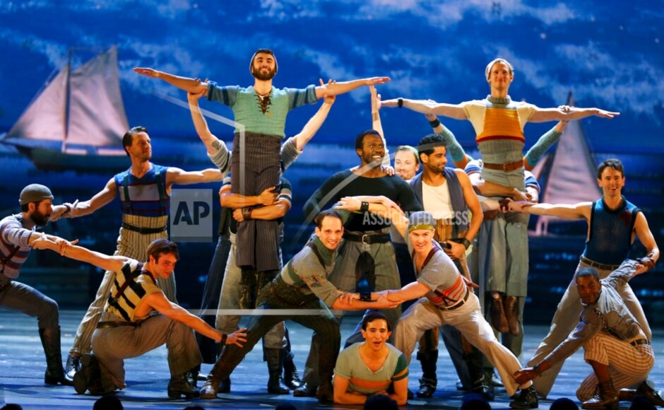The cast of Carousel performs at the Radio City Music Hall. AP/ Michael Zorn The cast of Carousel performs at the Radio City Music Hall. AP/ Michael Zorn