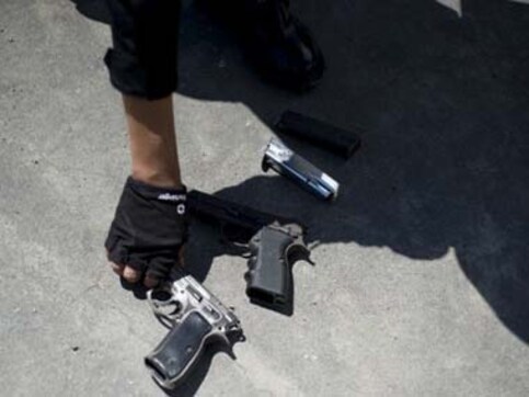 'Multiple victims' reported in Maryland shooting; FBI says it's an 'active shooter situation', initial reports of 5 shot, 3 dead 'Multiple victims' reported in Maryland shooting; FBI says it's an 'active shooter situation', initial reports of 5 shot, 3 dead