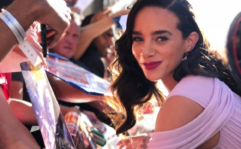 Hannah John-Kamen signs autographs at the World Premiere of Ant-Man and the Wasp. Twitter/@MarvelStudios Hannah John-Kamen signs autographs at the World Premiere of Ant-Man and the Wasp. Twitter/@MarvelStudios