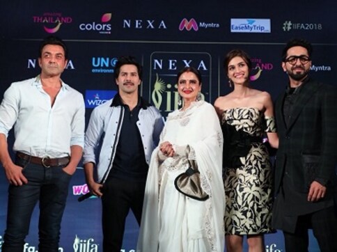 IIFA Awards 2018: Rekha will return to stage after 20 years; Bobby Deol joins performers' pack IIFA Awards 2018: Rekha will return to stage after 20 years; Bobby Deol joins performers' pack