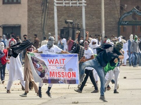 Ramzan ceasefire in Kashmir: Separatists, mainstream parties say the experiment failed to yield any results Ramzan ceasefire in Kashmir: Separatists, mainstream parties say the experiment failed to yield any results