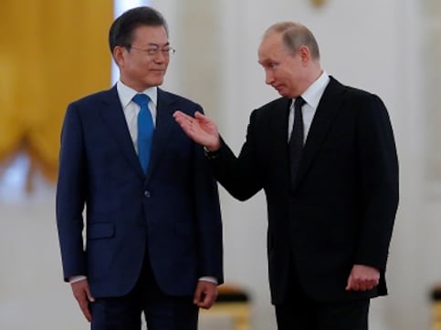 Vladimir Putin, Moon Jae-in agree to support efforts for complete denuclearisation of Korean peninsula after Singapore summit Vladimir Putin, Moon Jae-in agree to support efforts for complete denuclearisation of Korean peninsula after Singapore summit