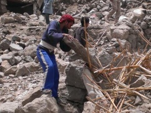 UAE ready to support efforts for complete rebel withdrawal from Hodeida after offensive on vital Yemen port UAE ready to support efforts for complete rebel withdrawal from Hodeida after offensive on vital Yemen port