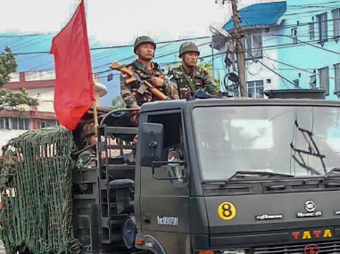 Shillong unrest: Curfew to be relaxed on Wednesday, Congress seeks judicial probe into relocation of Sikhs Shillong unrest: Curfew to be relaxed on Wednesday, Congress seeks judicial probe into relocation of Sikhs