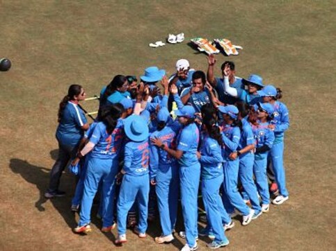 Women's Twenty20 Asia Cup: India bounce back after shock Bangladesh loss, win Sri Lanka clash comprehensively Women's Twenty20 Asia Cup: India bounce back after shock Bangladesh loss, win Sri Lanka clash comprehensively