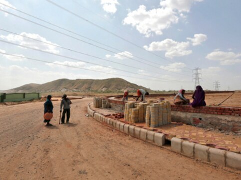 India lost 2.5% of GDP in 2014-15 to land degradation; area affected equivalent to Rajasthan, MP, Maharashtra put together India lost 2.5% of GDP in 2014-15 to land degradation; area affected equivalent to Rajasthan, MP, Maharashtra put together