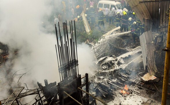 Private plane crashes in Mumbai's Ghatkopar; all four onboard, one pedestrian killed in mishap Private plane crashes in Mumbai's Ghatkopar; all four onboard, one pedestrian killed in mishap
