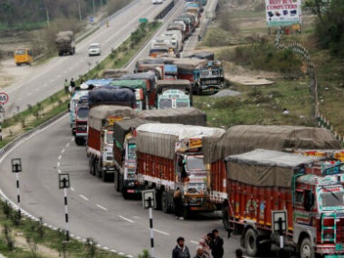 NGT seeks reply from Centre, NHAI on maintaining green cover along national and state highways NGT seeks reply from Centre, NHAI on maintaining green cover along national and state highways
