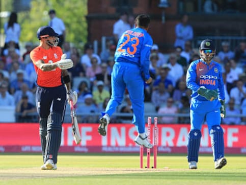 India vs England: Hosts resort to Merlyn spin-bowling machine in bid to counter Kuldeep Yadav's threat India vs England: Hosts resort to Merlyn spin-bowling machine in bid to counter Kuldeep Yadav's threat