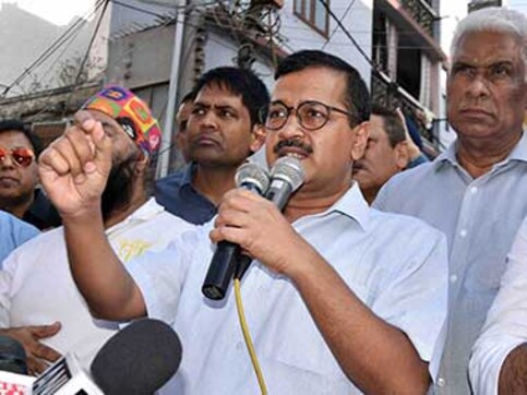 Irregularities found at fair price shop in Delhi; AAP alleges scam in PDS, BJP dismisses claim as 'political gimmick' Irregularities found at fair price shop in Delhi; AAP alleges scam in PDS, BJP dismisses claim as 'political gimmick'