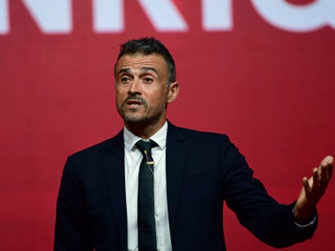 New Spain coach Luis Enrique promises 'evolution', says there will be plenty of surprises in first squad New Spain coach Luis Enrique promises 'evolution', says there will be plenty of surprises in first squad