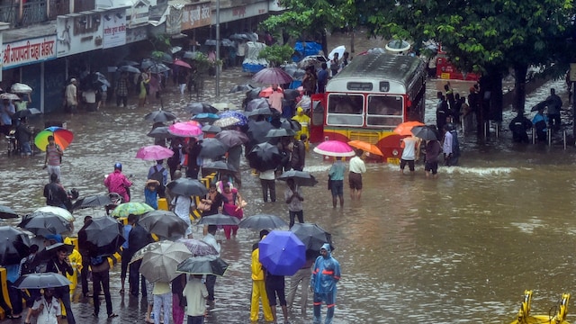 Climate change messing with monsoon patterns; havoc caused was noticed in rural and urban India this year Climate change messing with monsoon patterns; havoc caused was noticed in rural and urban India this year