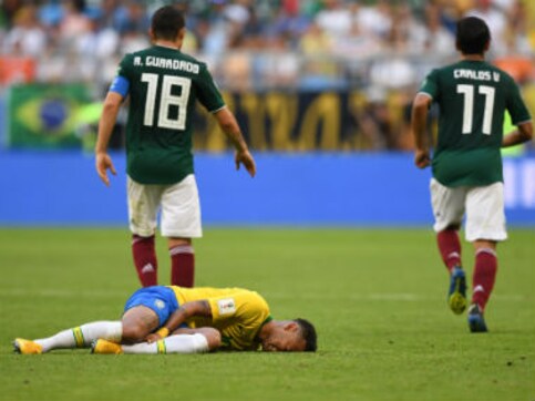 FIFA World Cup 2018: Neymar duped referee by play-acting, says Mexico coach Juan Carlos Osorio after loss FIFA World Cup 2018: Neymar duped referee by play-acting, says Mexico coach Juan Carlos Osorio after loss