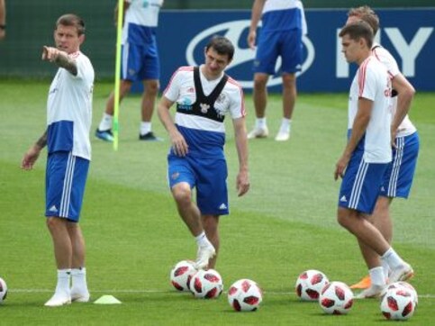 FIFA World Cup 2018: Russia hope for miracle against Spain in last-16; Luka Modric-led Croatia take on Denmark FIFA World Cup 2018: Russia hope for miracle against Spain in last-16; Luka Modric-led Croatia take on Denmark