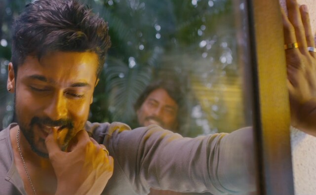Suriya played the role of a graduate who is involved in illegal activities to support his father in <em>Ayan.</em> It dealt with the concept of smuggling and customs officers. Screenshot taken from YouTube. Suriya played the role of a graduate who is involved in illegal activities to support his father in <em>Ayan.</em> It dealt with the concept of smuggling and customs officers. Screenshot taken from YouTube.