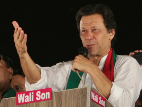 Pakistan General Election 2018: PTI supporters rejoice as party leads in 110 seats; PML-N, PPP reject 'rigged' election Pakistan General Election 2018: PTI supporters rejoice as party leads in 110 seats; PML-N, PPP reject 'rigged' election