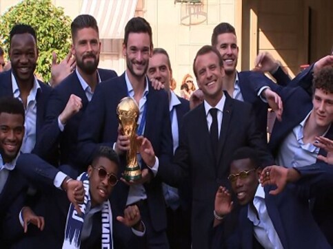 France gives World Cup winners a heroes' welcome home France gives World Cup winners a heroes' welcome home