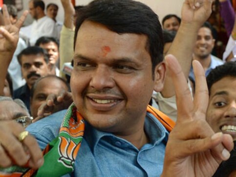 Bid to garner voter support for second BJP term in Maharashtra, Devendra Fadnavis launches 'Mumbai walks with BJP' at Marine Drive Bid to garner voter support for second BJP term in Maharashtra, Devendra Fadnavis launches 'Mumbai walks with BJP' at Marine Drive