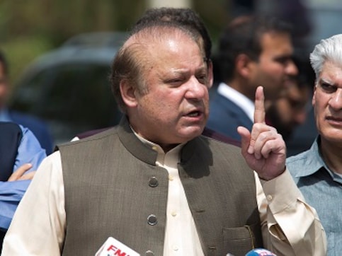 Nawaz Sharif gets 10 years imprisonment in Avenfield corruption case; daughter Maryam sentenced to 7 years Nawaz Sharif gets 10 years imprisonment in Avenfield corruption case; daughter Maryam sentenced to 7 years